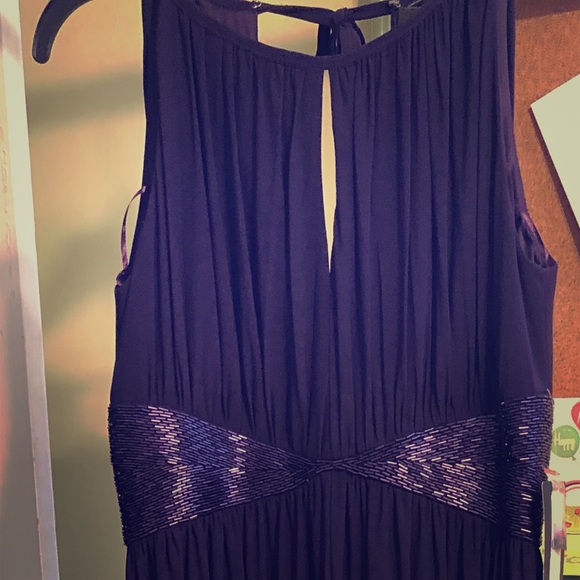 Evening dress - Picture 1 of 8